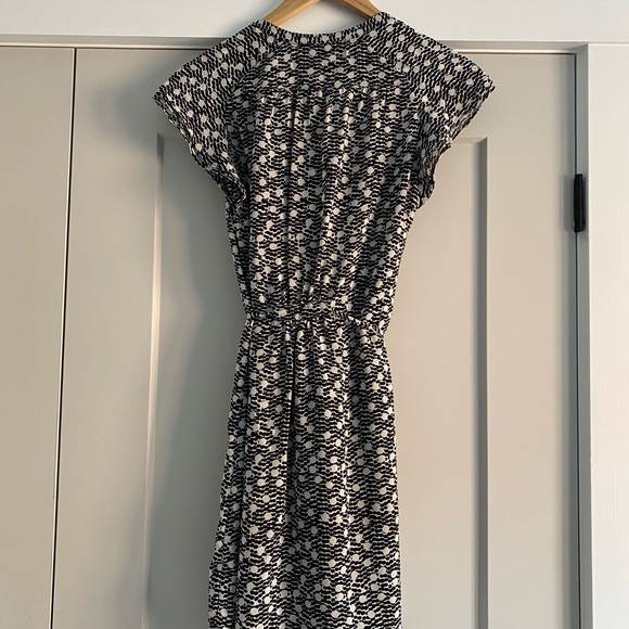 H&M dress - Picture 2 of 4